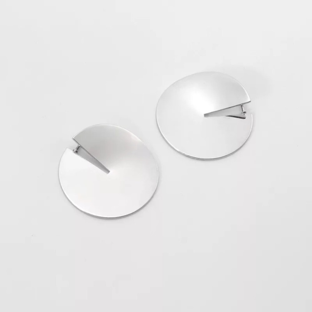 ⚜️[𝟯/$𝟭𝟴]⚜️Big Silver Round Cut Earrings NEW - Picture 4 of 14